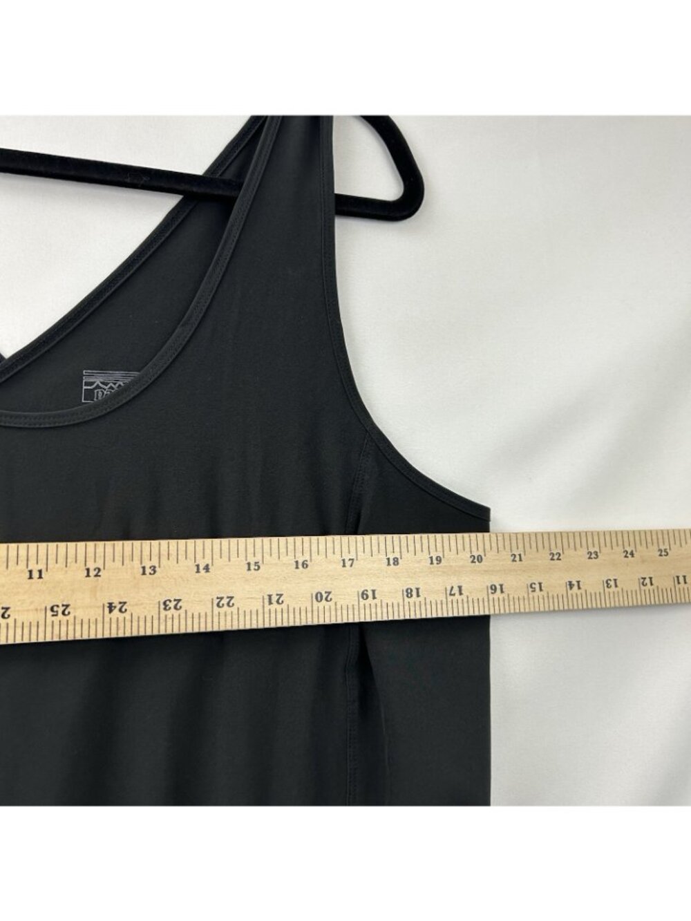 Patagonia Fleetwith Romper Jumpsuit Women’s XL Black Sleeveless Pockets Hiking - Picture 8 of 16